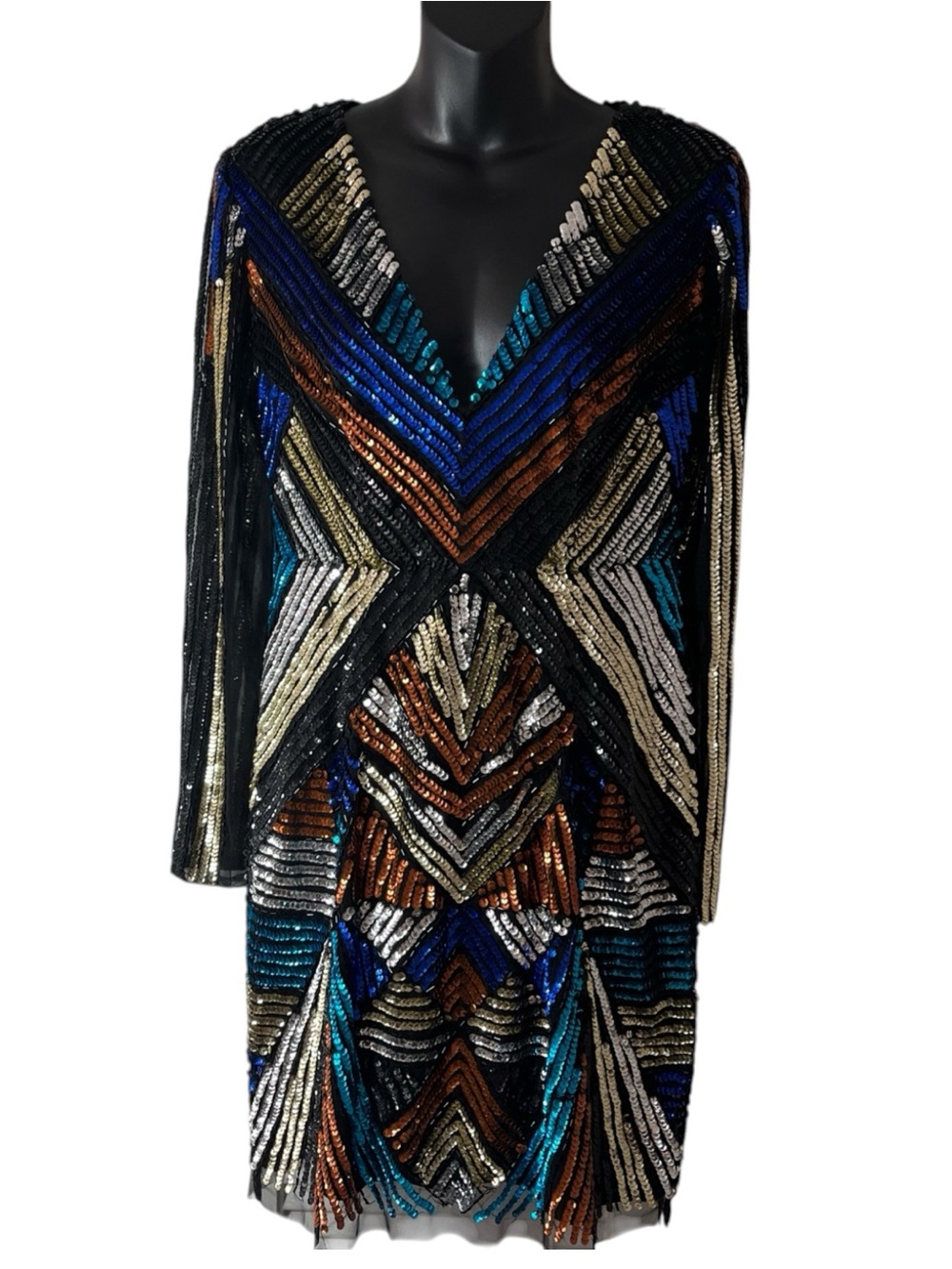 Aidan by Aidan Mattox
V-Neck Long-Sleeve Dress size 6